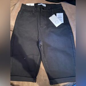 New encore brand very stretchy